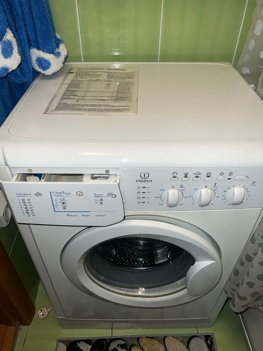 Продам стиральную машину