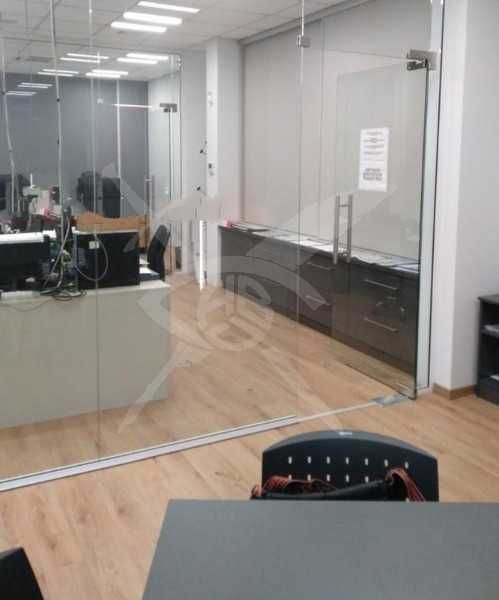 Дава се под наем Офис в Пловдив, Кючук Париж - 96 кв.м за 240000 € - Снимка #1