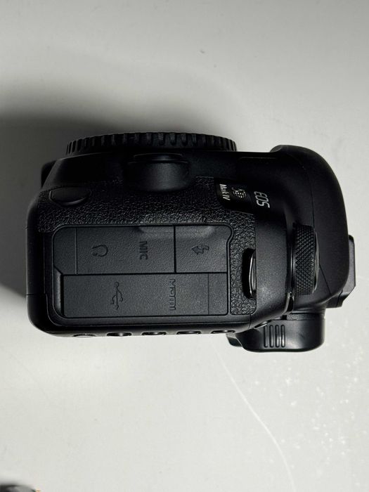 Aparat foto DSLR, Canon 5D mark IV - 5 D mk 4, Card CF 64Gb, Grip.