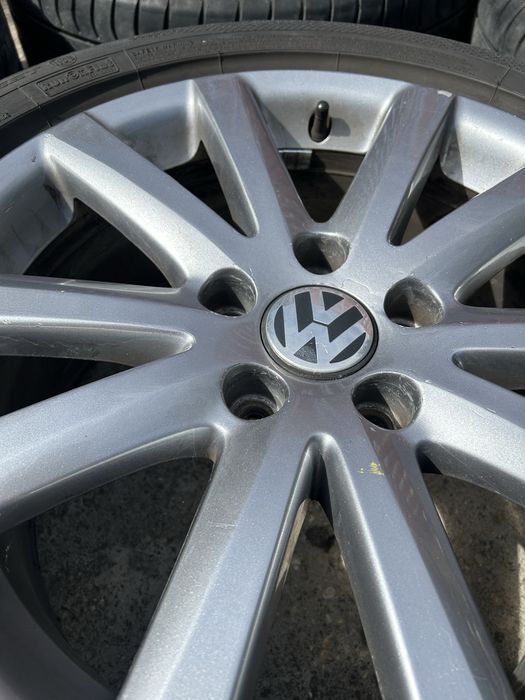 Set 4 jante originale VW R17 + anvelope  225/50 R17