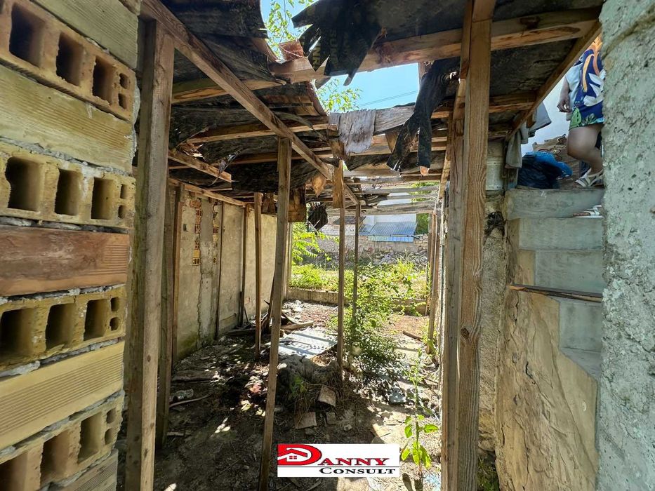 Къща с 1700 кв.м. двор в с. Мусина, обл. Велико Търново