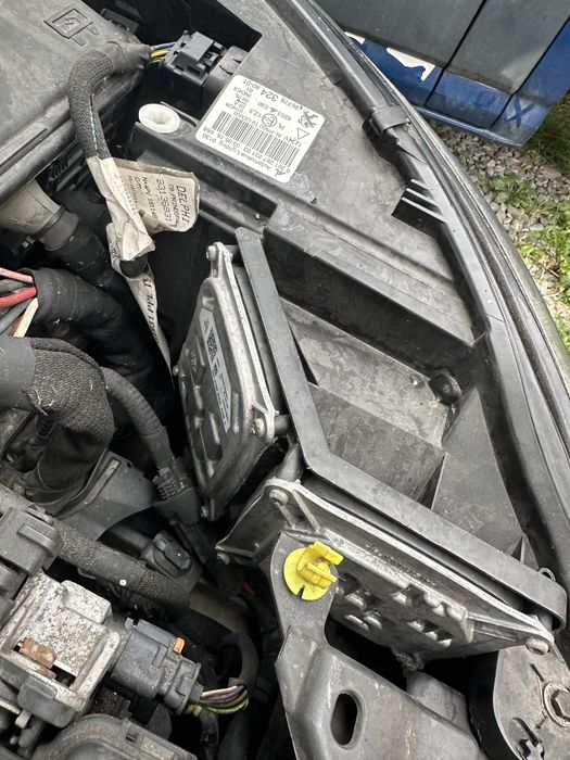 Fata completa Peugeot 308 2016 capota bara far full led aripa trager