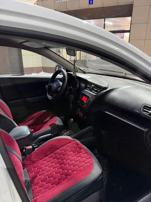 Продам киа рио 2013 год