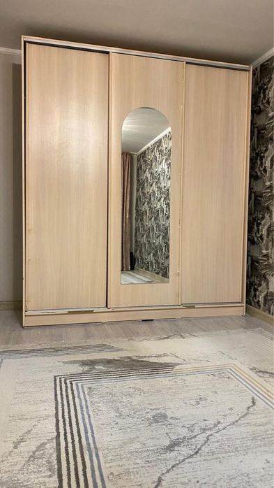 Срочно продам шифоньер