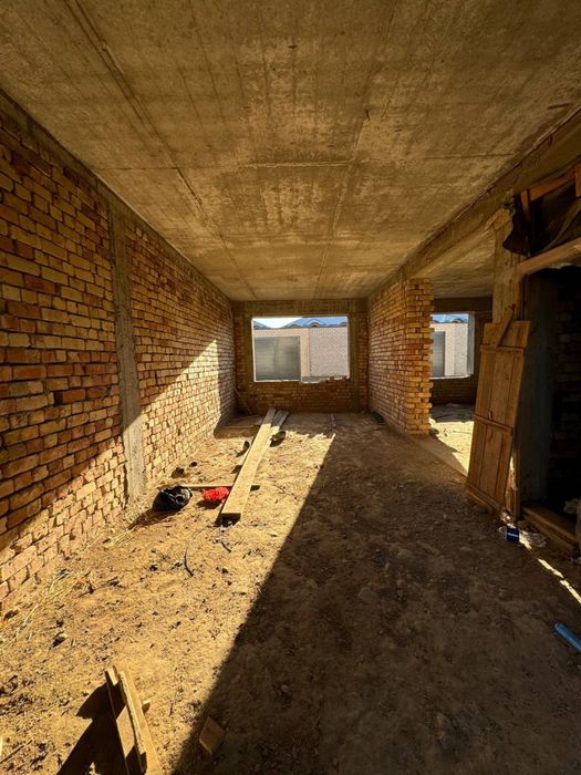 Dacha sotiladi yangi chorbogda