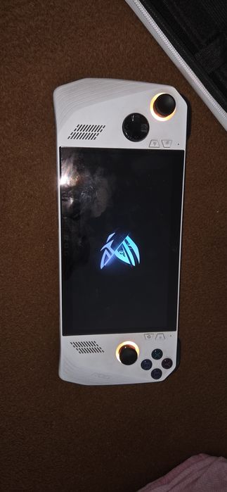 Продам Asus ROG Ally