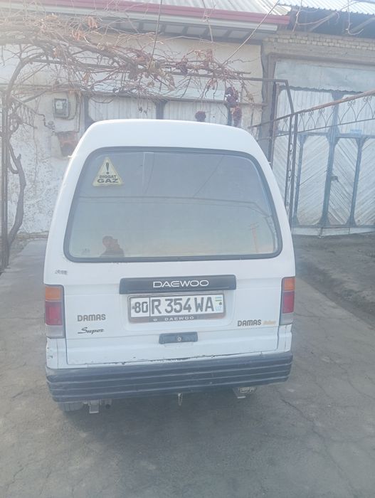 2002 damaz 1 sotiladi holati yaxshi rasxodi  hamda joyi yangi