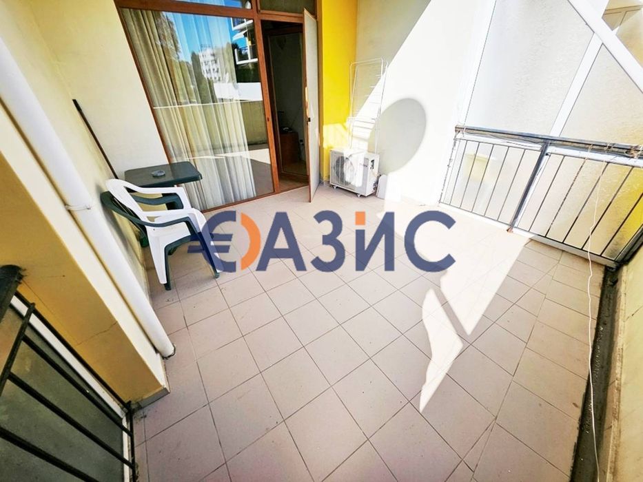 Продава се Двустаен апартамент в к.к. Слънчев бряг - 70 кв.м за 1070 €/кв.м - Снимка #14