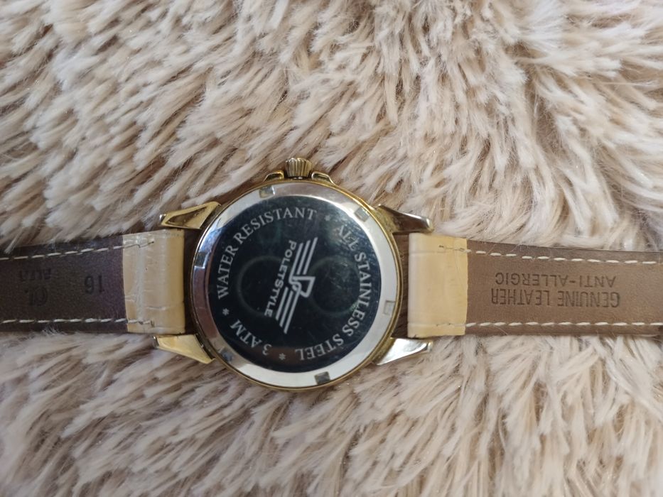 Наручные часы женские