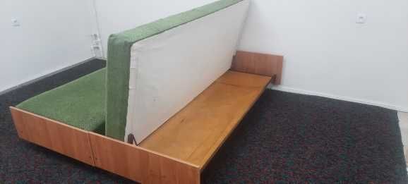 польские кровати с открывающимся матрасом для хранения белья