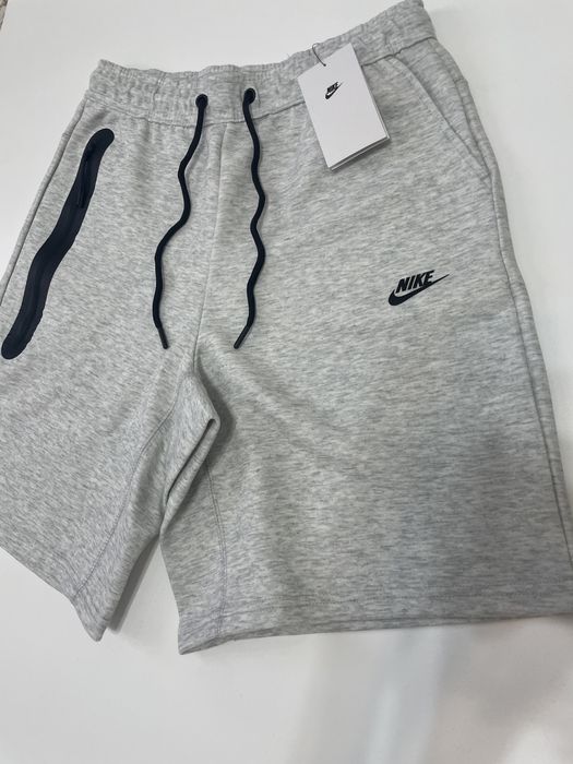 Шорты Tech Fleece Серые