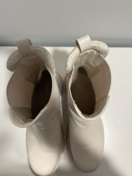 Боти тип челси Guess