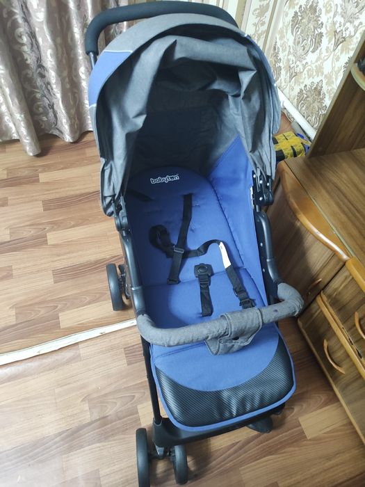 Продам прогулочную коляску