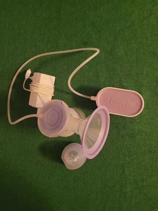 Електрическа Помпа за изцеждане на кърма Lansinoh