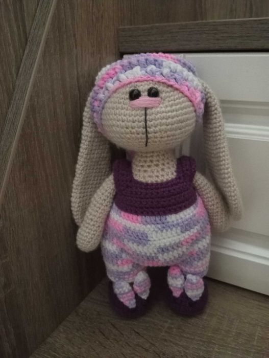 Вязаная игрушка ручной работы амигуруми
