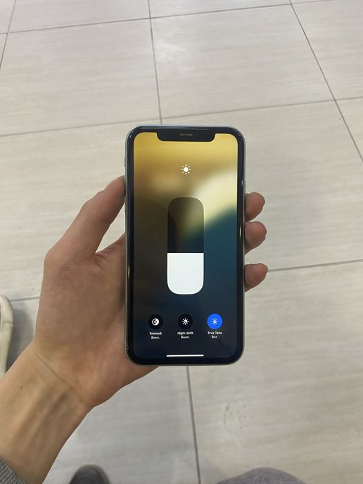 Продам Айфон 11 64gb 76%