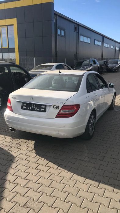 Dezmembram Mercedes-Benz C Class 2.2 CDI an fabr. 2011