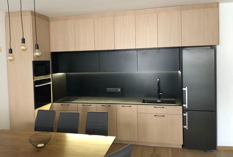 Тристаен апартамент под наем в  кв. Стрелбище