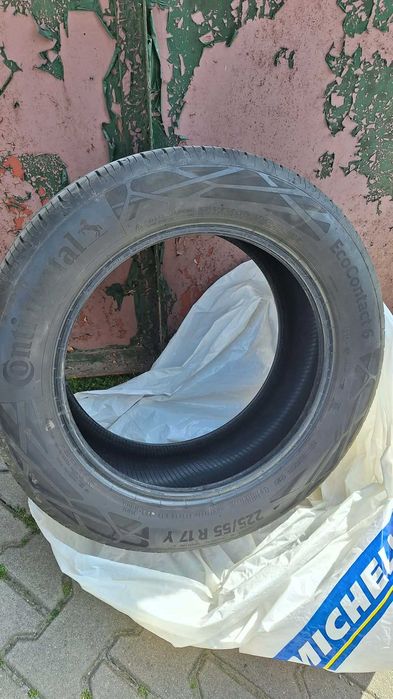 Продавам летни гуми Continemtal 225/55/ 17