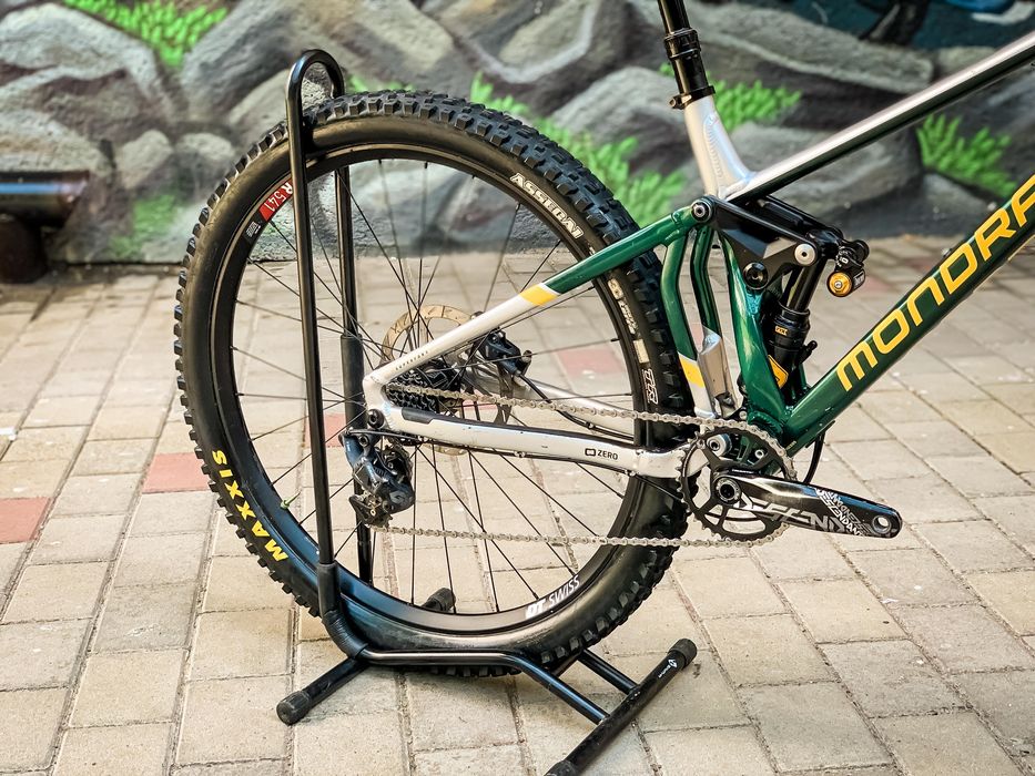 Mondraker superfoxy R