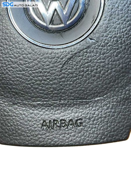 Airbag de pe Volan Modelul cu Comenzi Capac Fisurat Volkswagen Passat CC 2008 - 2012 Cod 3C8880201L [C3874]