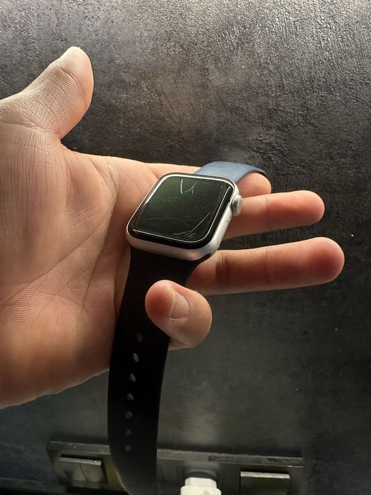 Apple watch se 1 серый