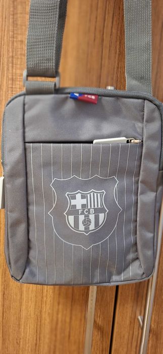 Чантичка през рамо Барселона