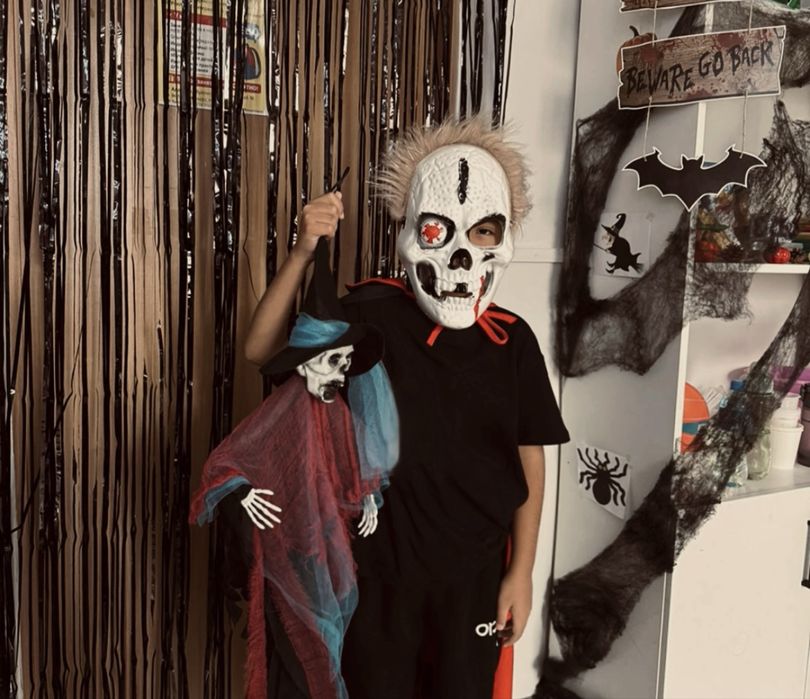 Плащь вампира и маска