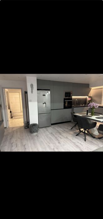 Apartament 3 camere de vanzare