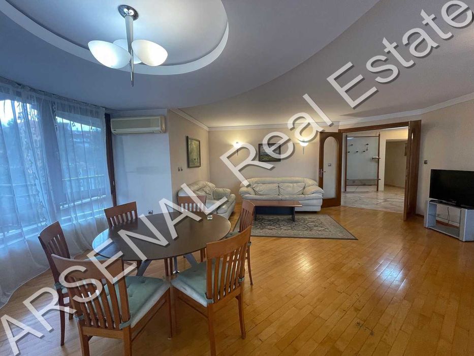 Четиристаен апартамент за продажба, Лозенец