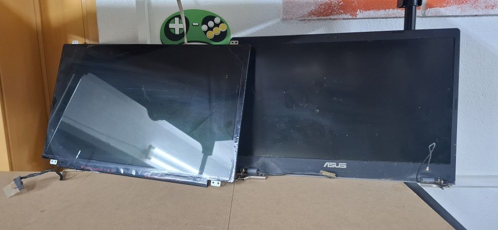 Lot carcase pc vechi si componenete