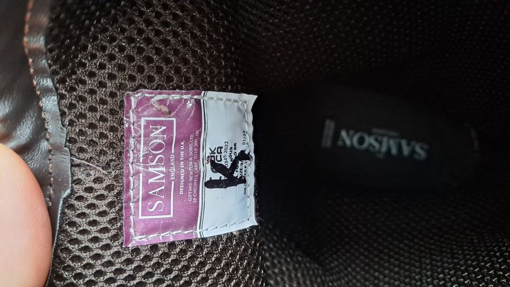 Продам спец ботинки от фирмы Samson