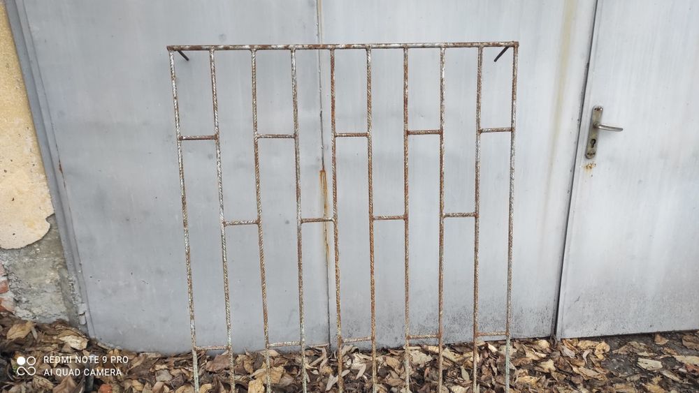 Метални решетки за прозорец или за ограда