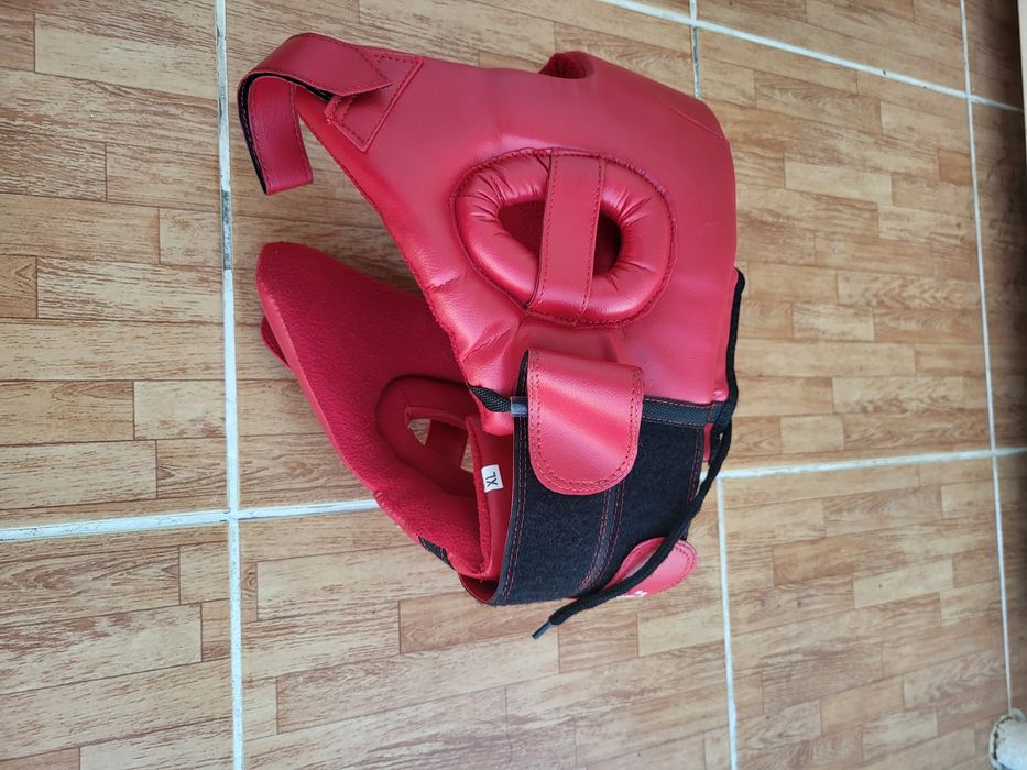 Шлем для единоборств