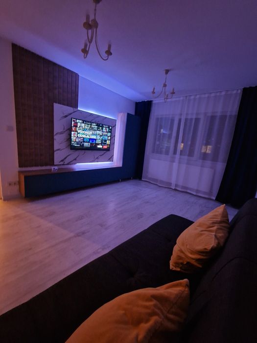 Apartament de închiriat.