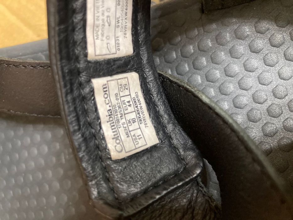 Продам оригинальные сандали от Columbia