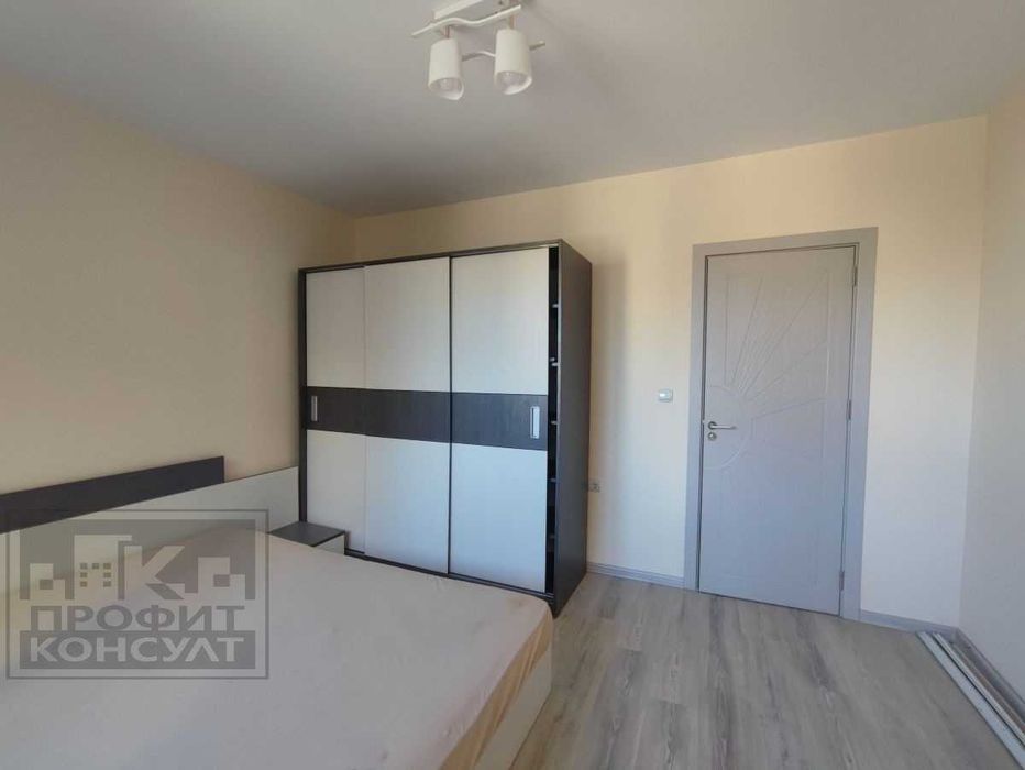 Дава се под наем Тристаен апартамент в Велико Търново, Център - 80 кв.м за 410 € - Снимка #4