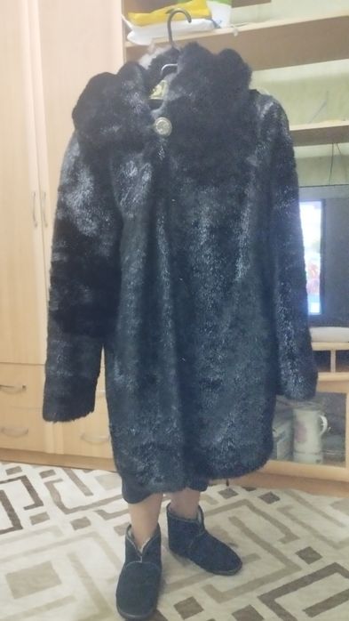 Продам женскую одежду б/у
