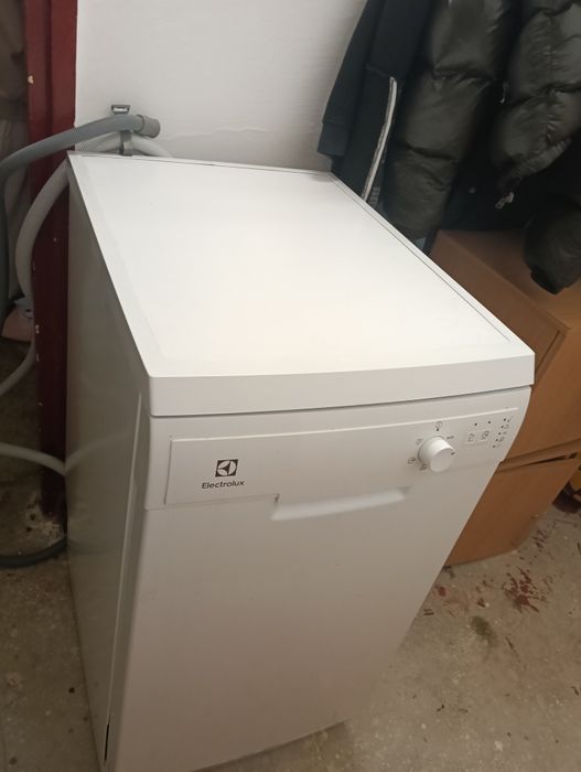 Mașina de spălat vase Electrolux