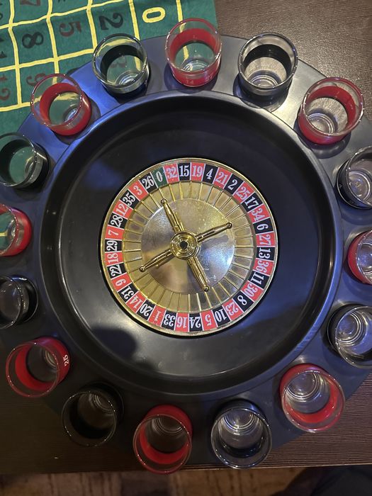 Ruleta norocoasa cu pahare & simpla