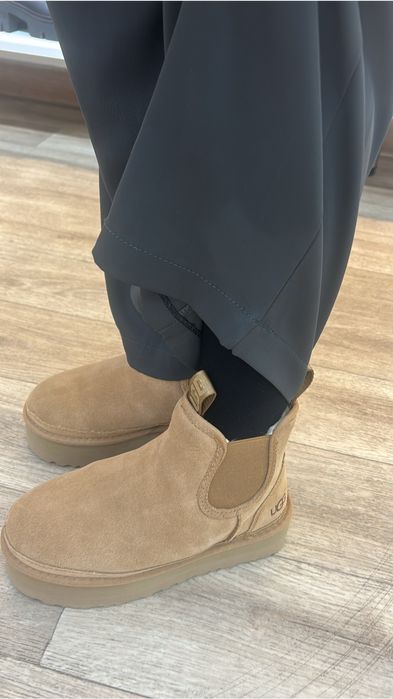 угги бежевые б/у