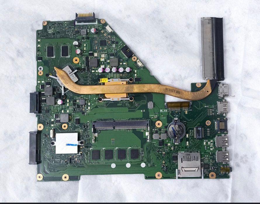 Материнская плата Asus на ноутбук