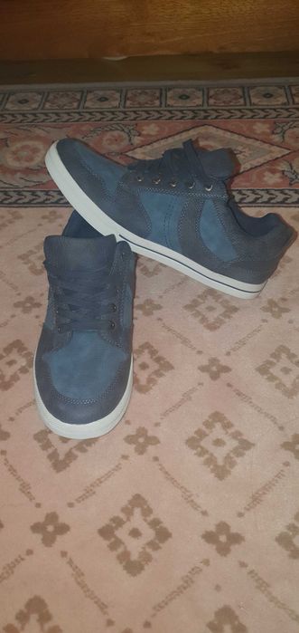 Мъжки класически кецове