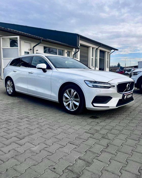 VOLVO V60 190HP 2019 *URGENT*