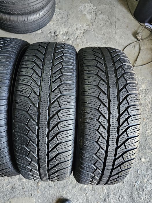 4 anvelope iarna 205 60 16 Semperit