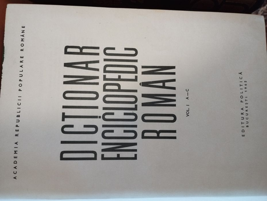 Dicționare enciclopedice romane