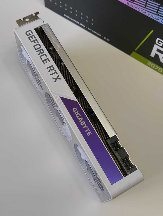 Placa video Gigabyte GeForce RTX 3070 VISION OC 8GB - Stare excelenta