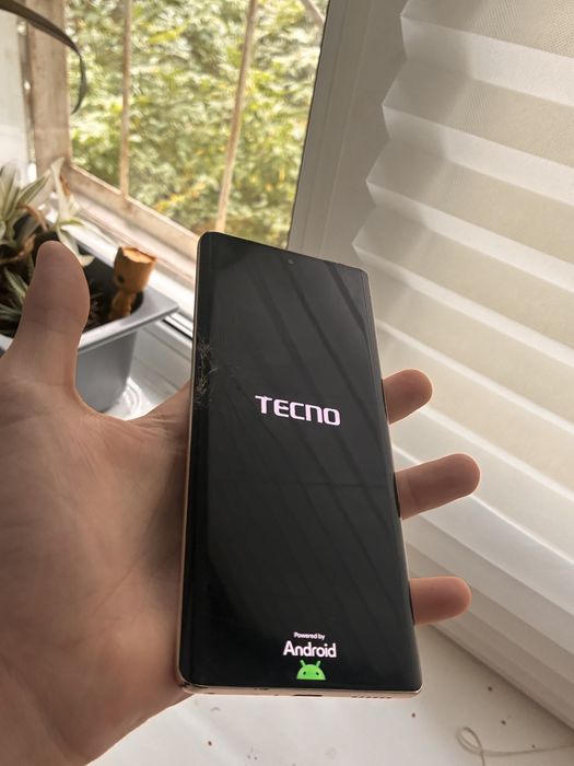 Продам телефон  техно