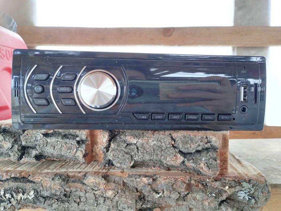 Аудио плеър за кола