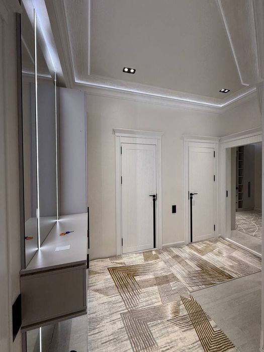 Срочно продаётся 3х -комнатная квартира с евро ремонтом заходи живи